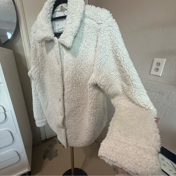 HEM & THREAD Soft White Sherpa Button Up Jacket Cardigan Size Small - Picture 8 of 15